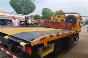 金水附近拖车电话号码服务